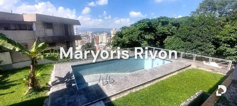 Casa en Alta Florida, Caracas – 25
