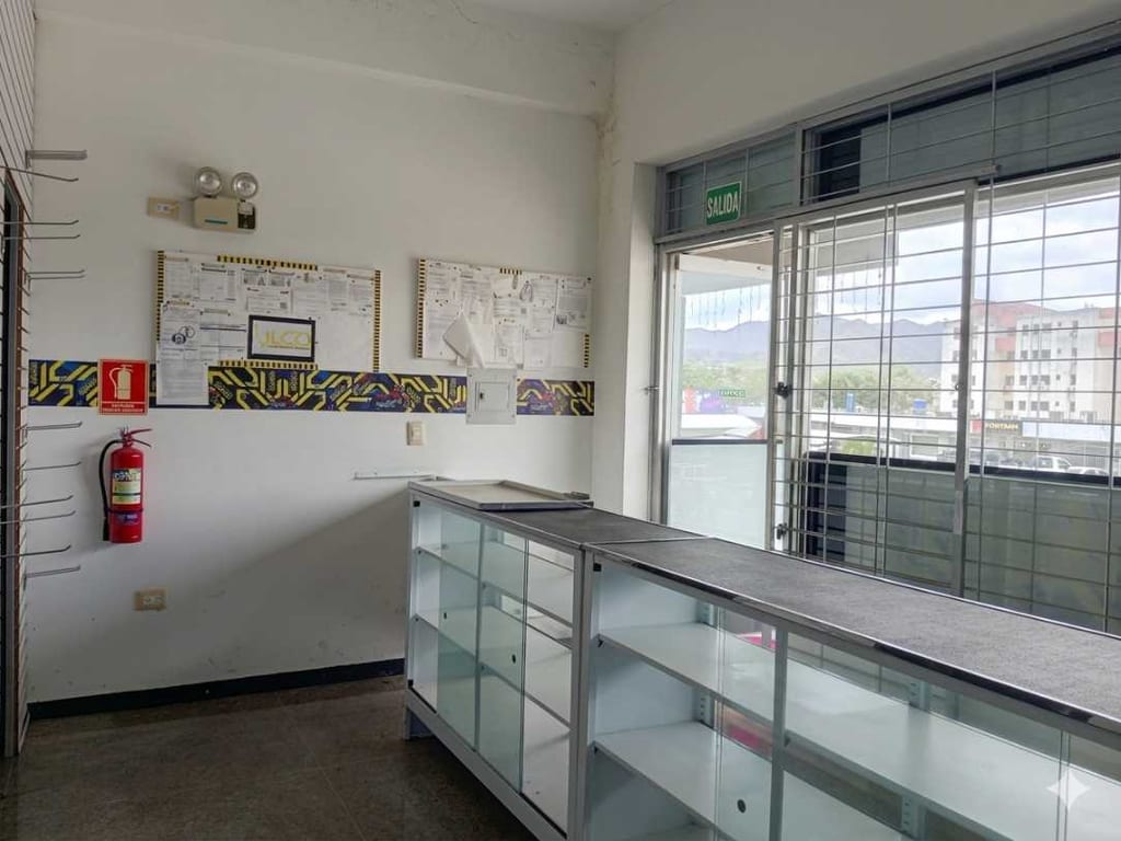 Local comercial en Paraparal, Valencia - 1