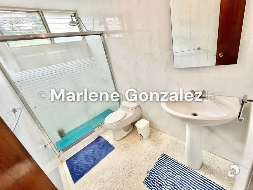 Apartamento en Las Mercedes, Caracas – 10