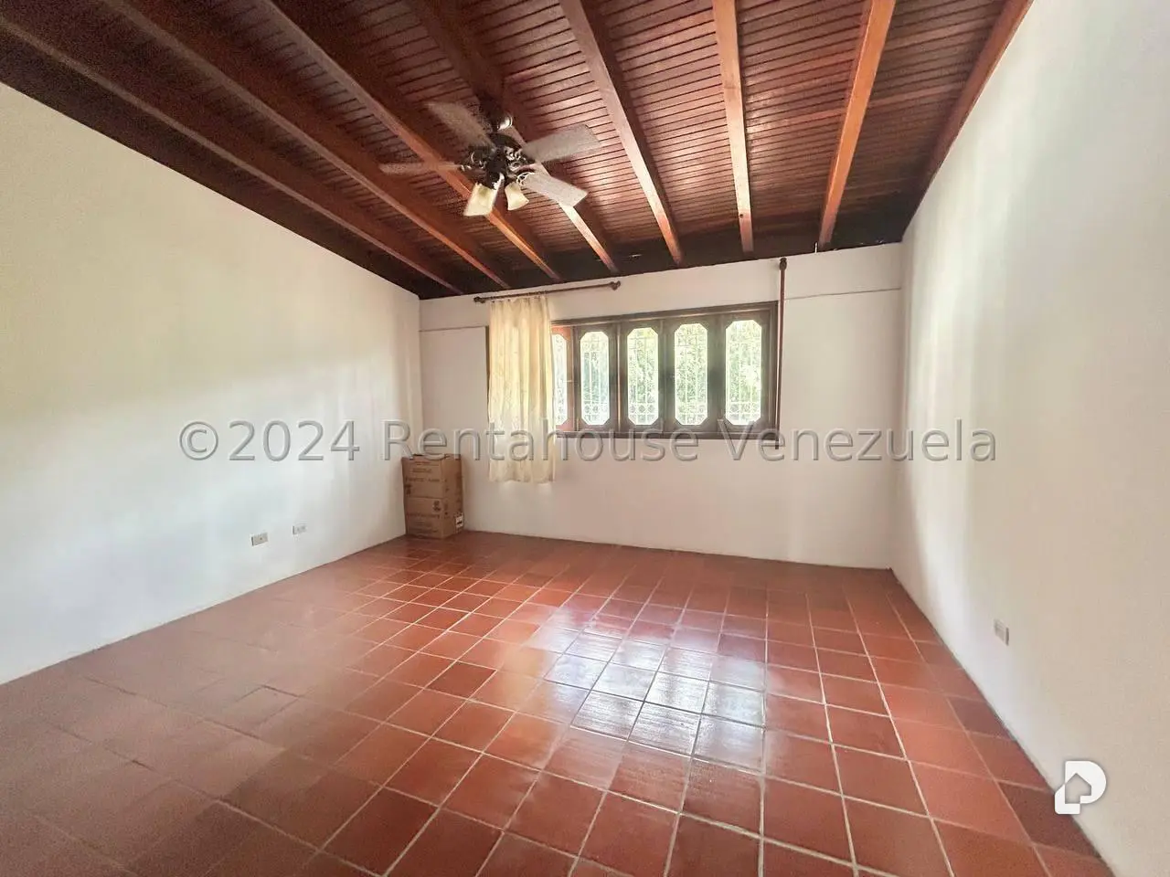 Casa en Prados del Este, Caracas – 24