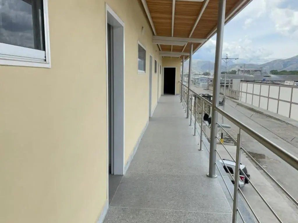 Office in Cagua - 1