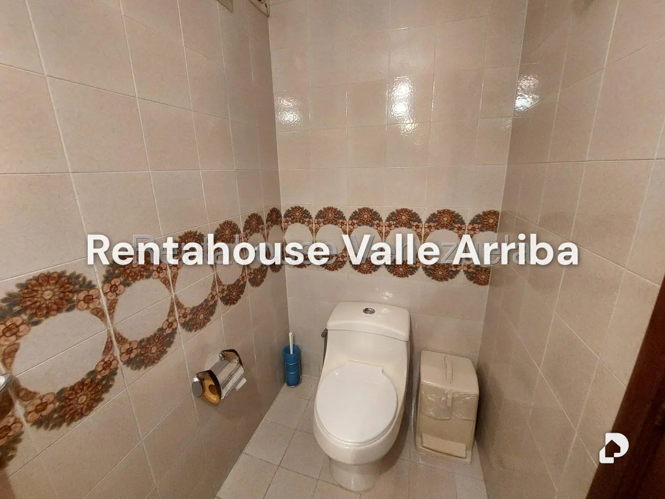 House in El Placer, Caracas – 16