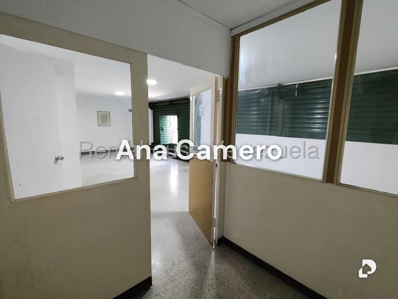 Local comercial en Montecristo, Caracas – 11