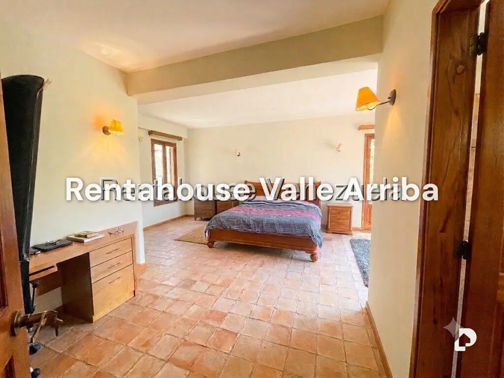 Casa en La Floresta, Caracas – 14