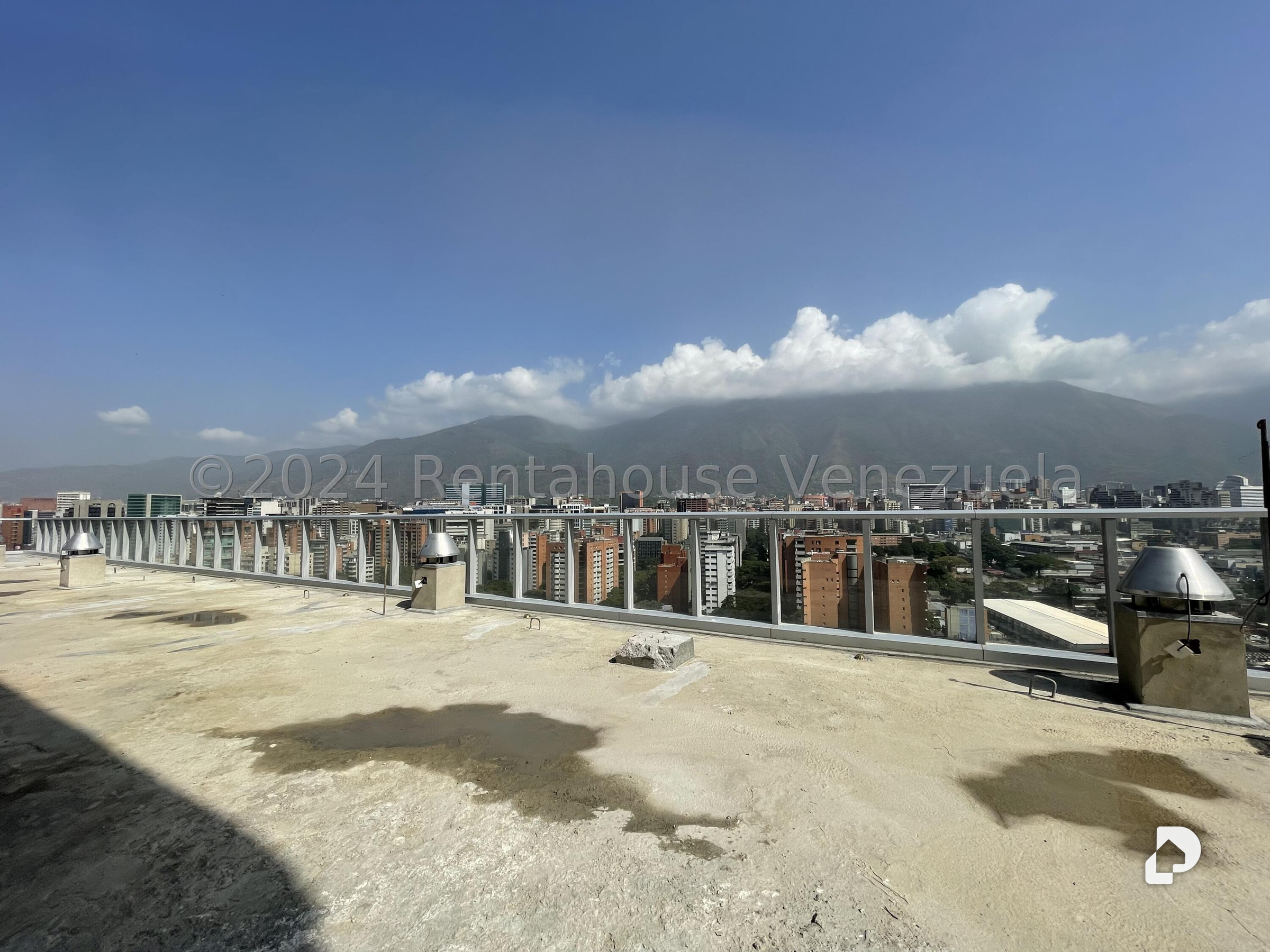 Local comercial en Las Mercedes, Caracas – 9