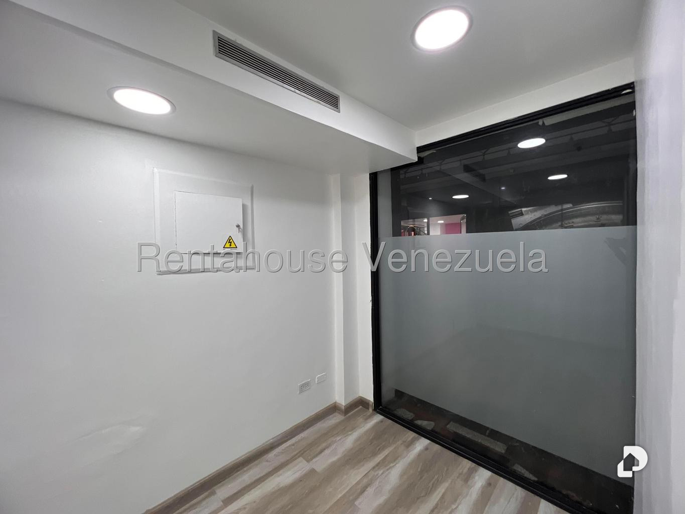 Commercial space in La Castellana, Caracas – 4
