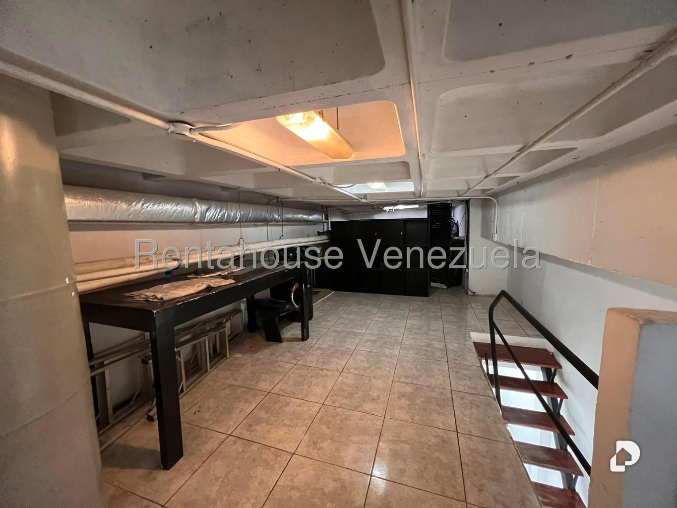 Commercial space in La Castellana, Caracas – 15