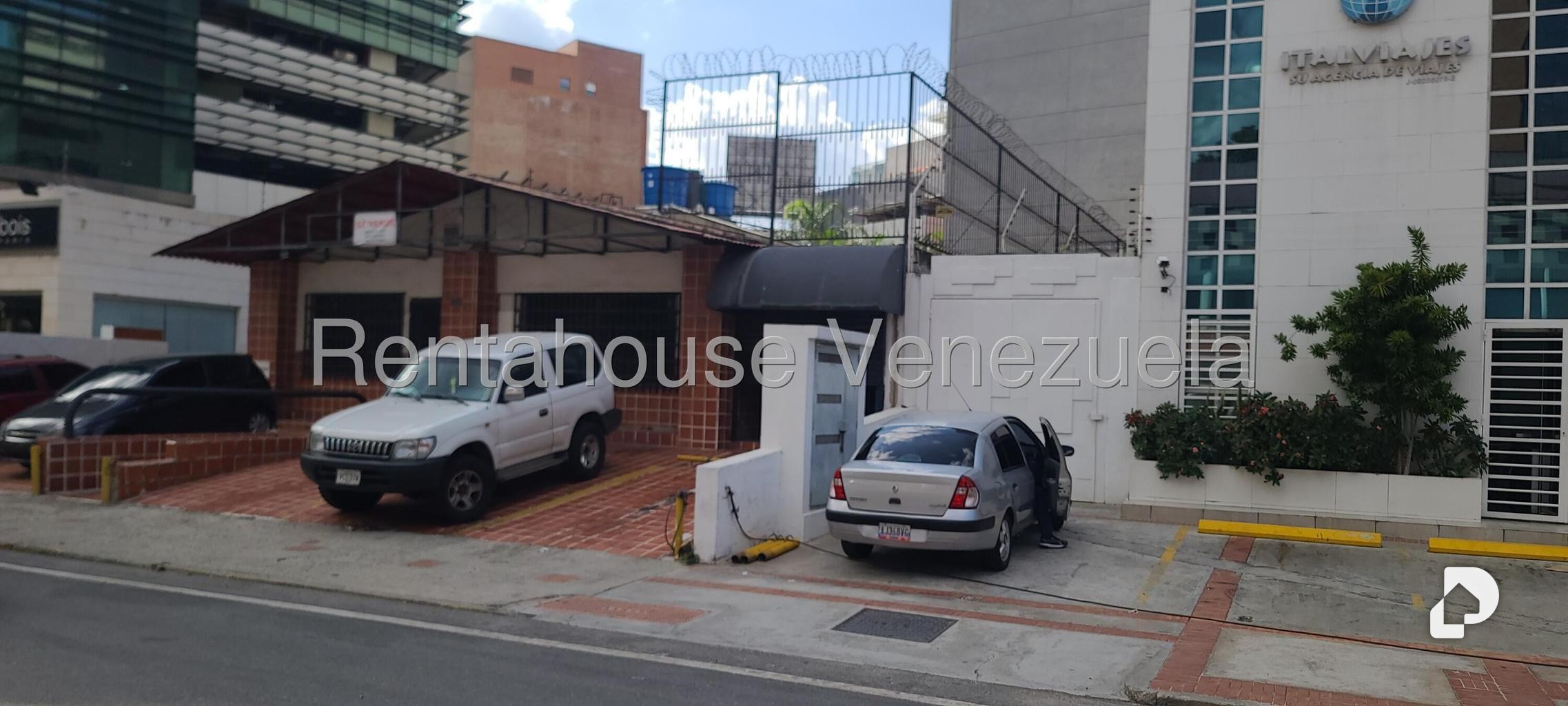 Casa en Las Mercedes, Caracas – 8