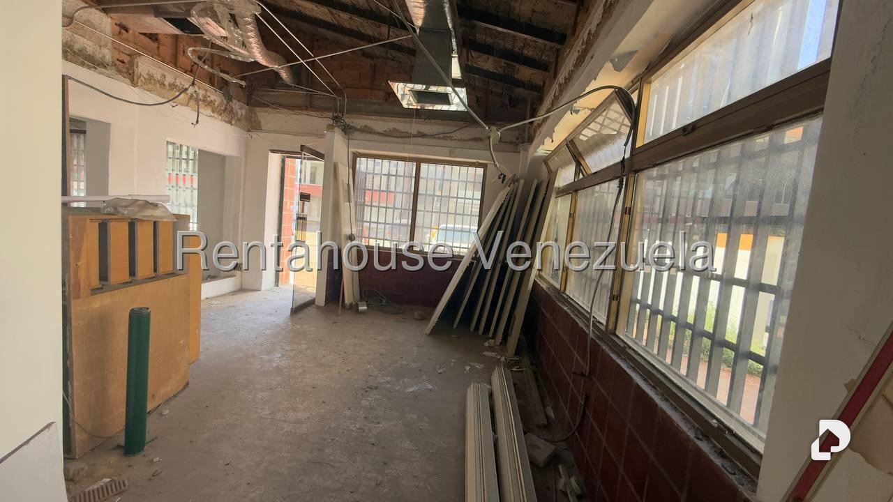 Casa en Las Mercedes, Caracas – 23