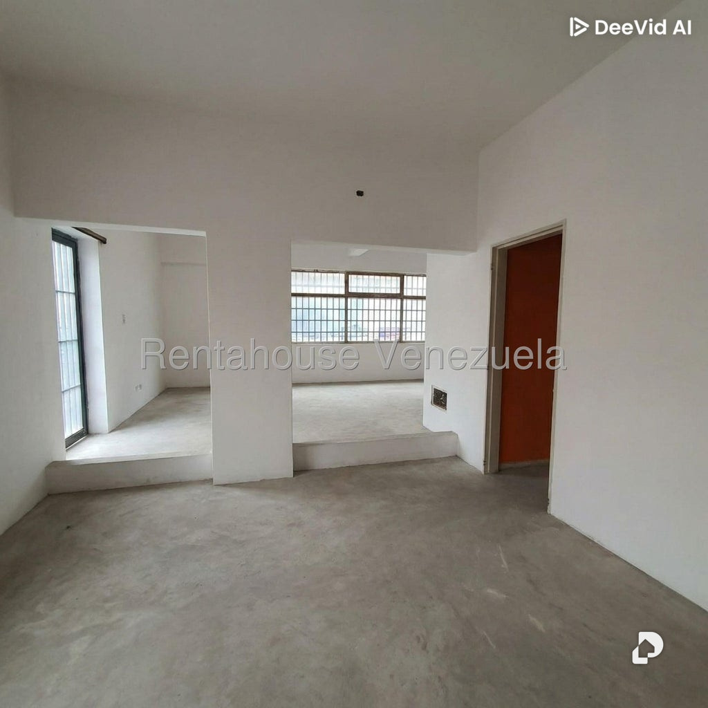 Casa en Las Mercedes, Caracas – 28