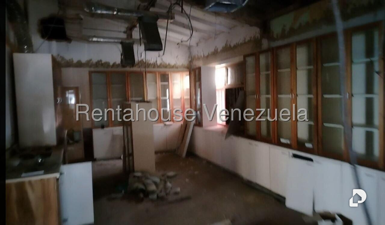 Casa en Las Mercedes, Caracas – 29