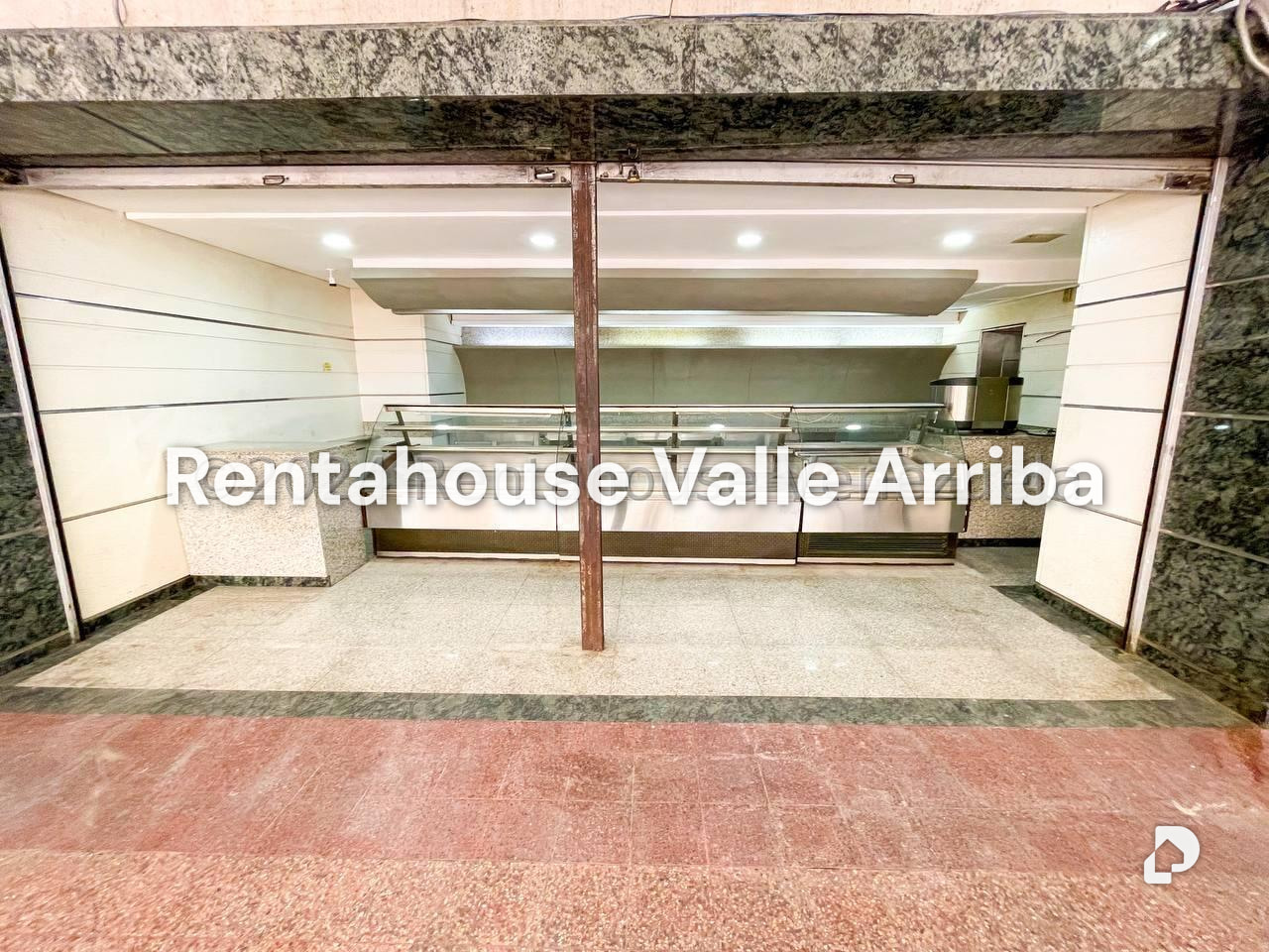 Local comercial en Los Palos Grandes, Caracas – 5