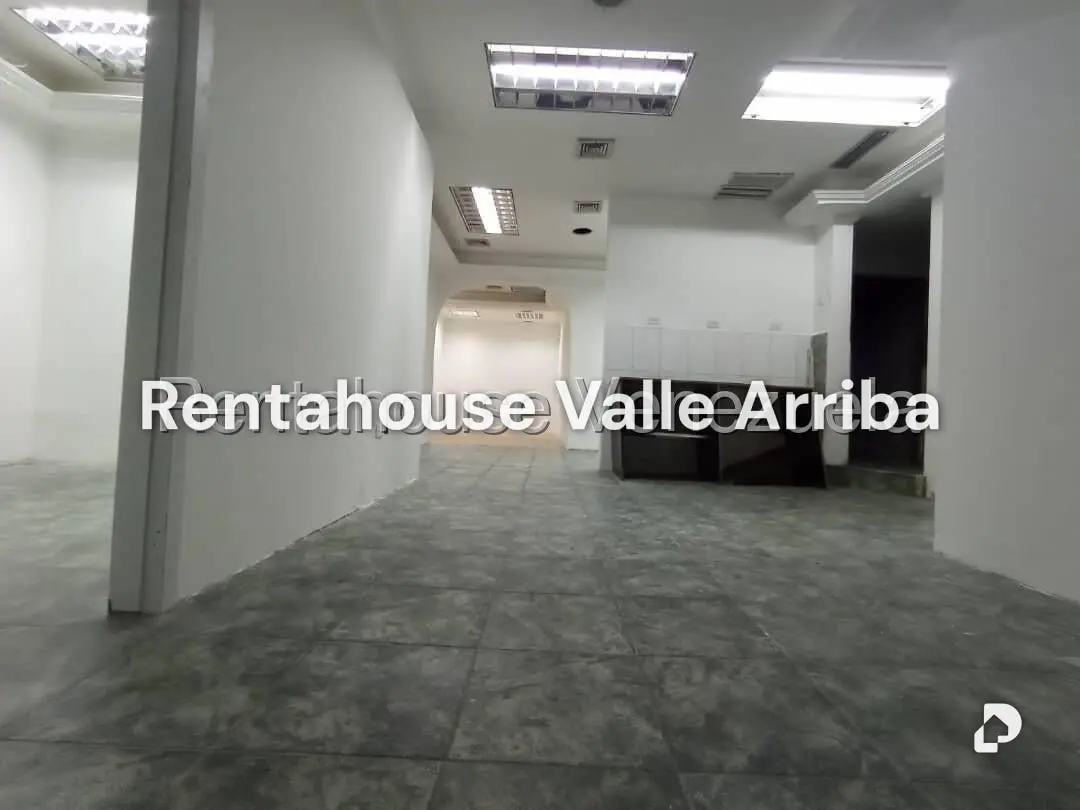 Local comercial en Los Palos Grandes, Caracas – 7