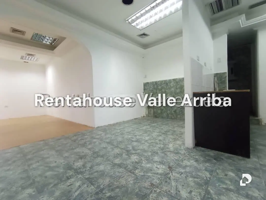 Local comercial en Los Palos Grandes, Caracas – 8