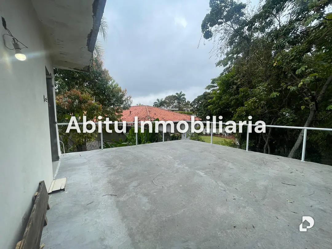 Apartamento en Altamira, Caracas – 2