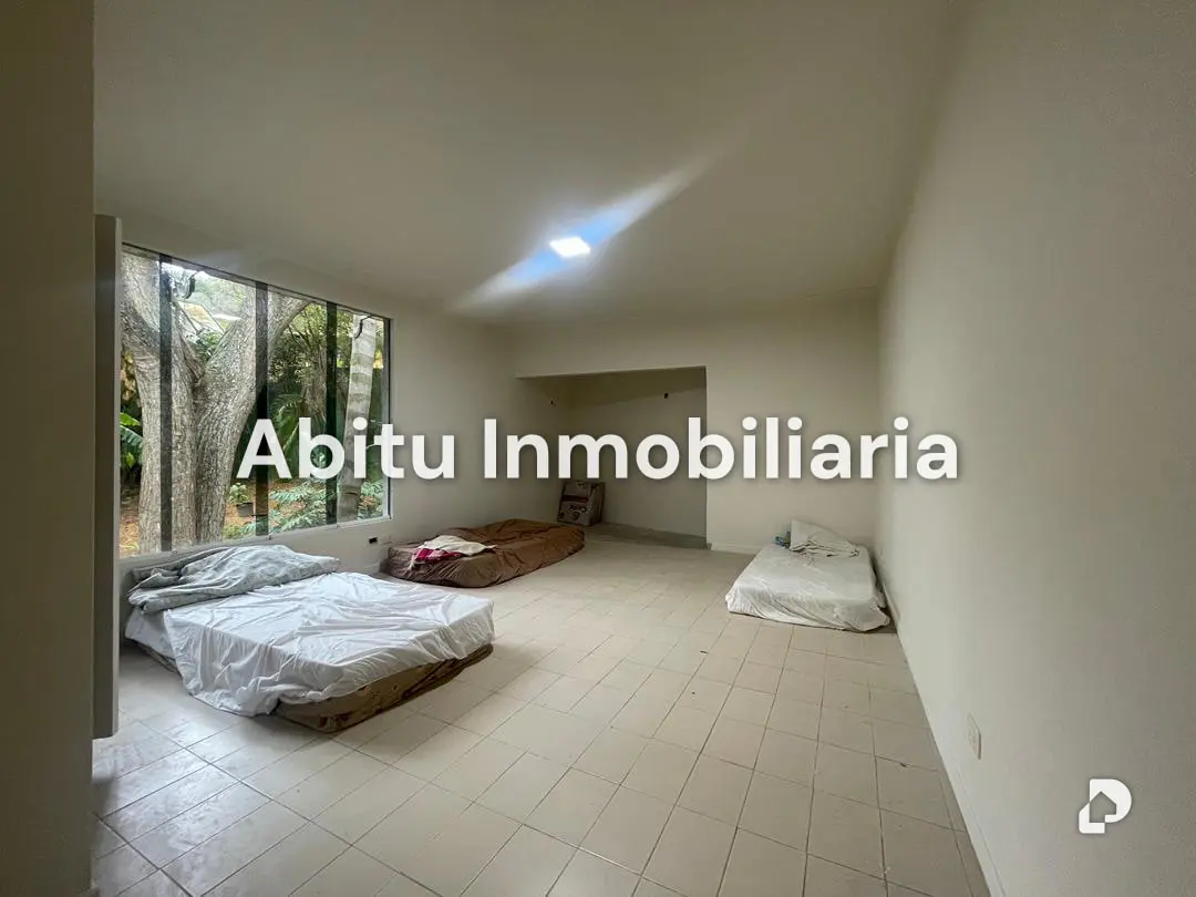 Apartamento en Altamira, Caracas – 13