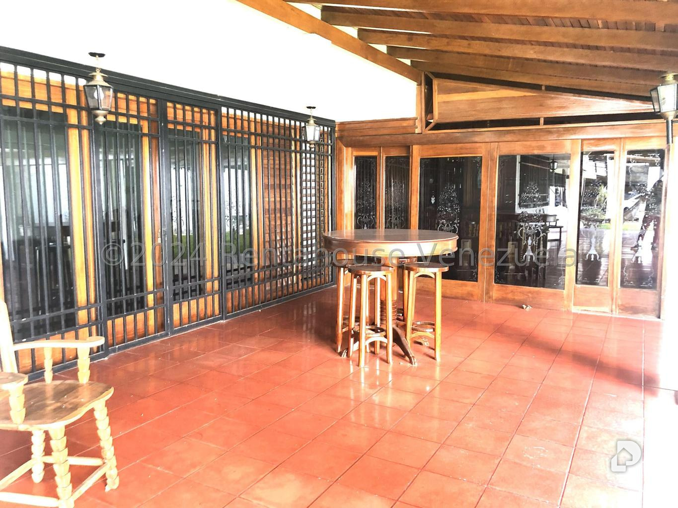 Casa en Cumbres de Curumo, Caracas – 18