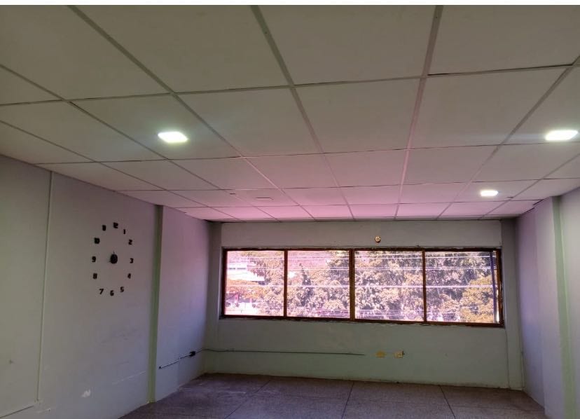 Local comercial en Industrial Castillito, Valencia - 1
