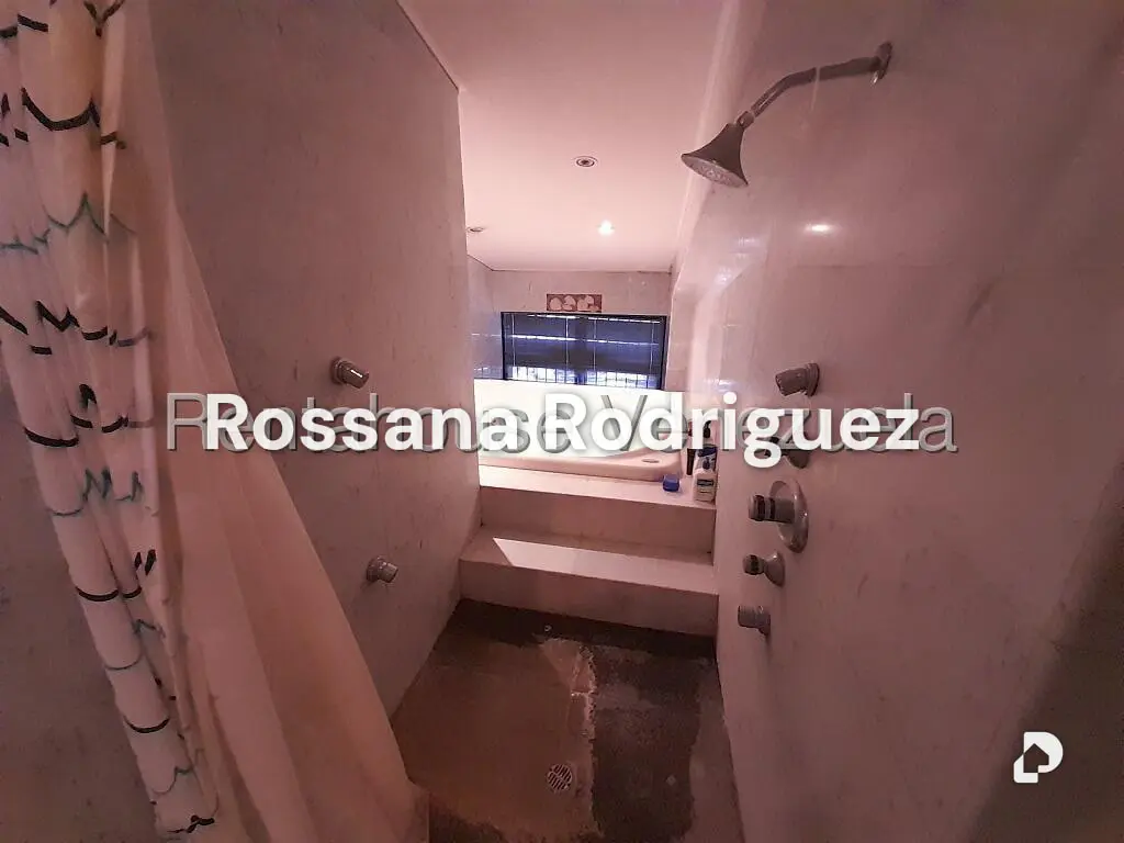 Penthouse en Lomas de La Lagunita, Caracas – 28