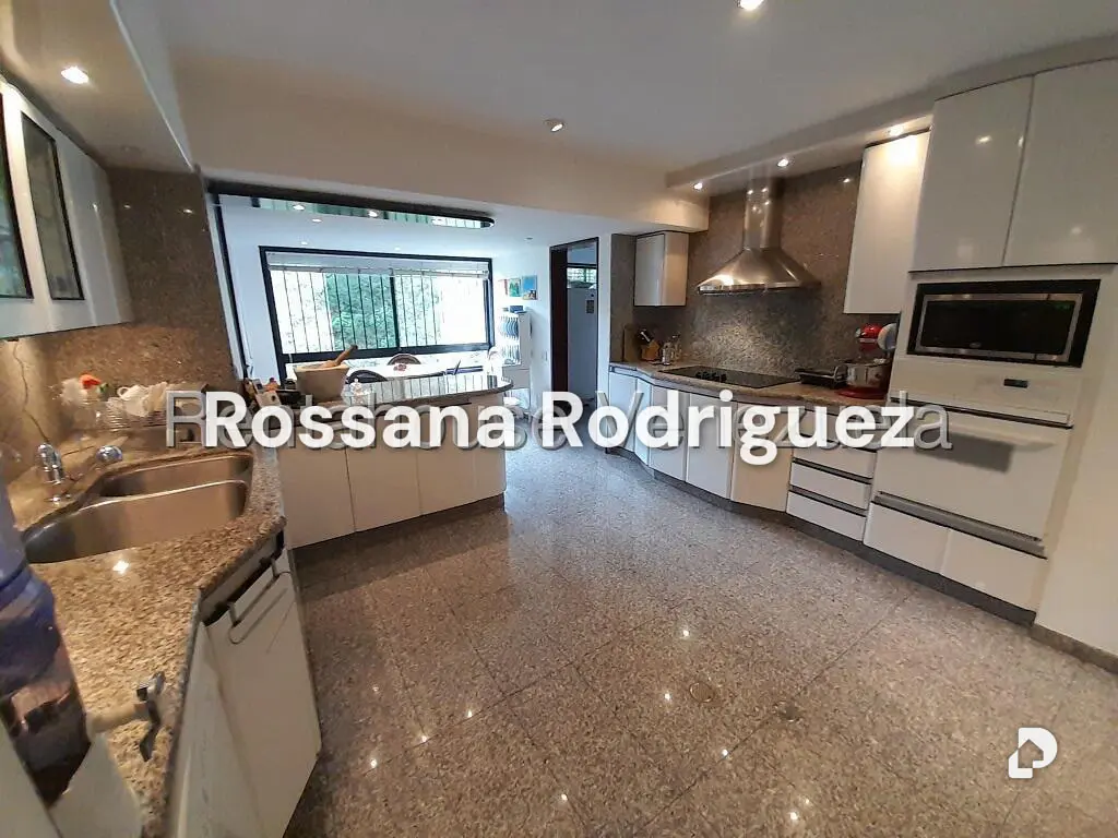 Penthouse en Lomas de La Lagunita, Caracas – 17