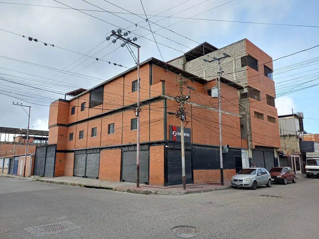 Edificio en Barrio Simon Rodriguez, Barquisimeto - 1
