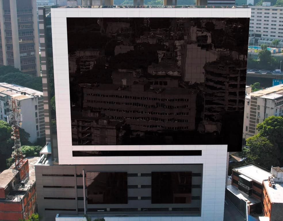 Oficina en Las Mercedes, Caracas - 1