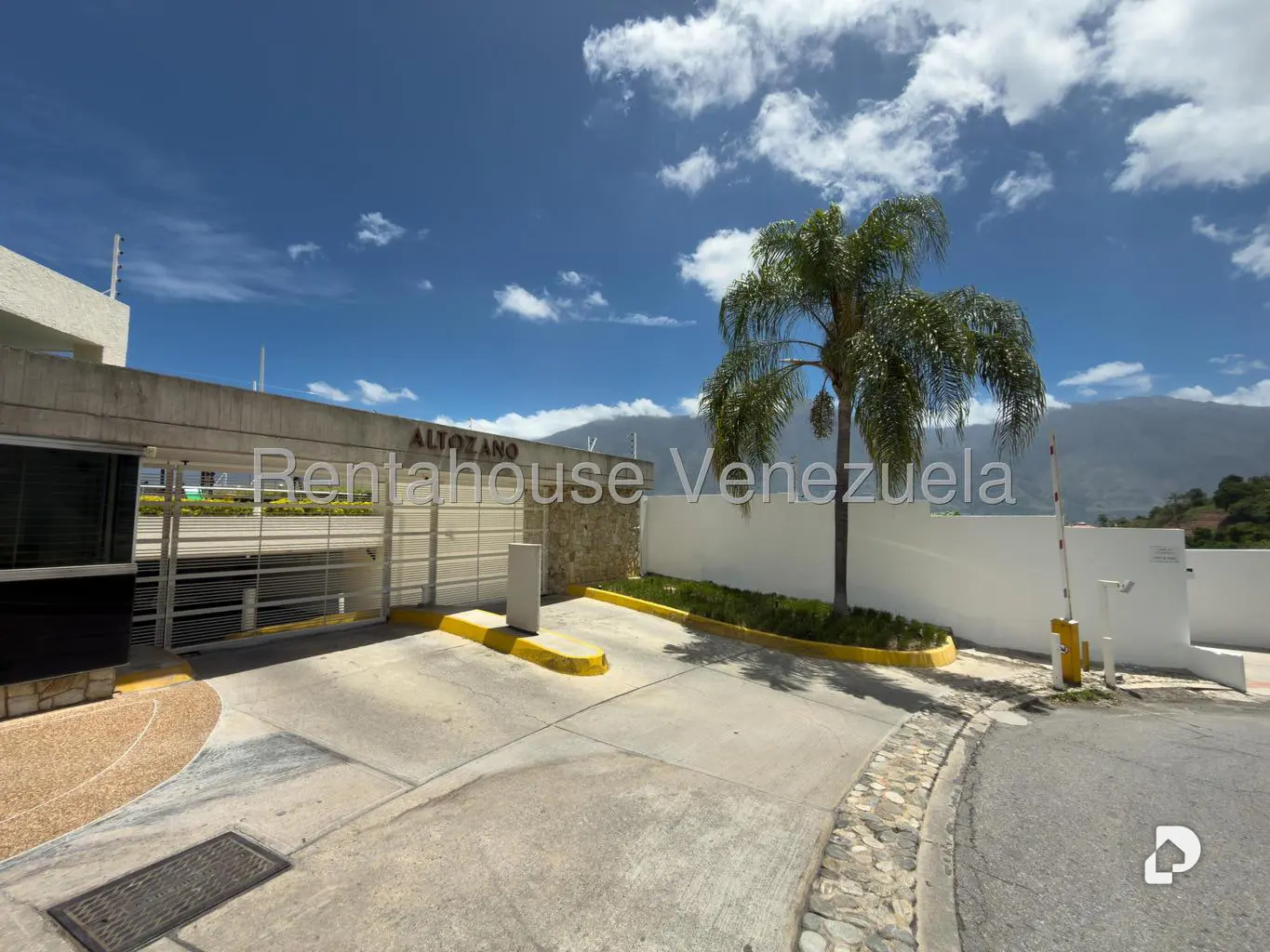 Apartment in Lomas de Las Mercedes, Caracas – 2