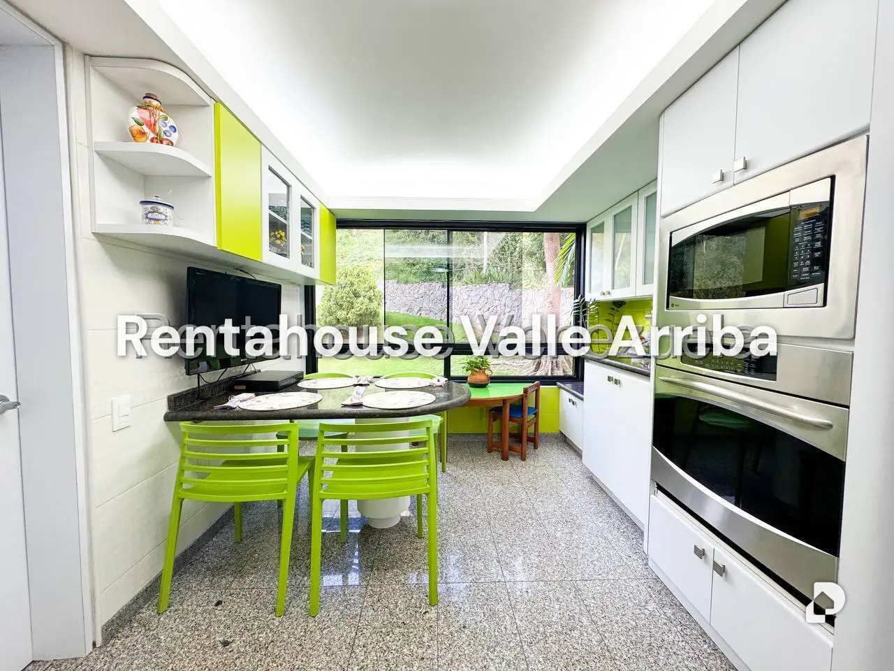 Apartamento en Lomas de La Lagunita, Caracas – 23