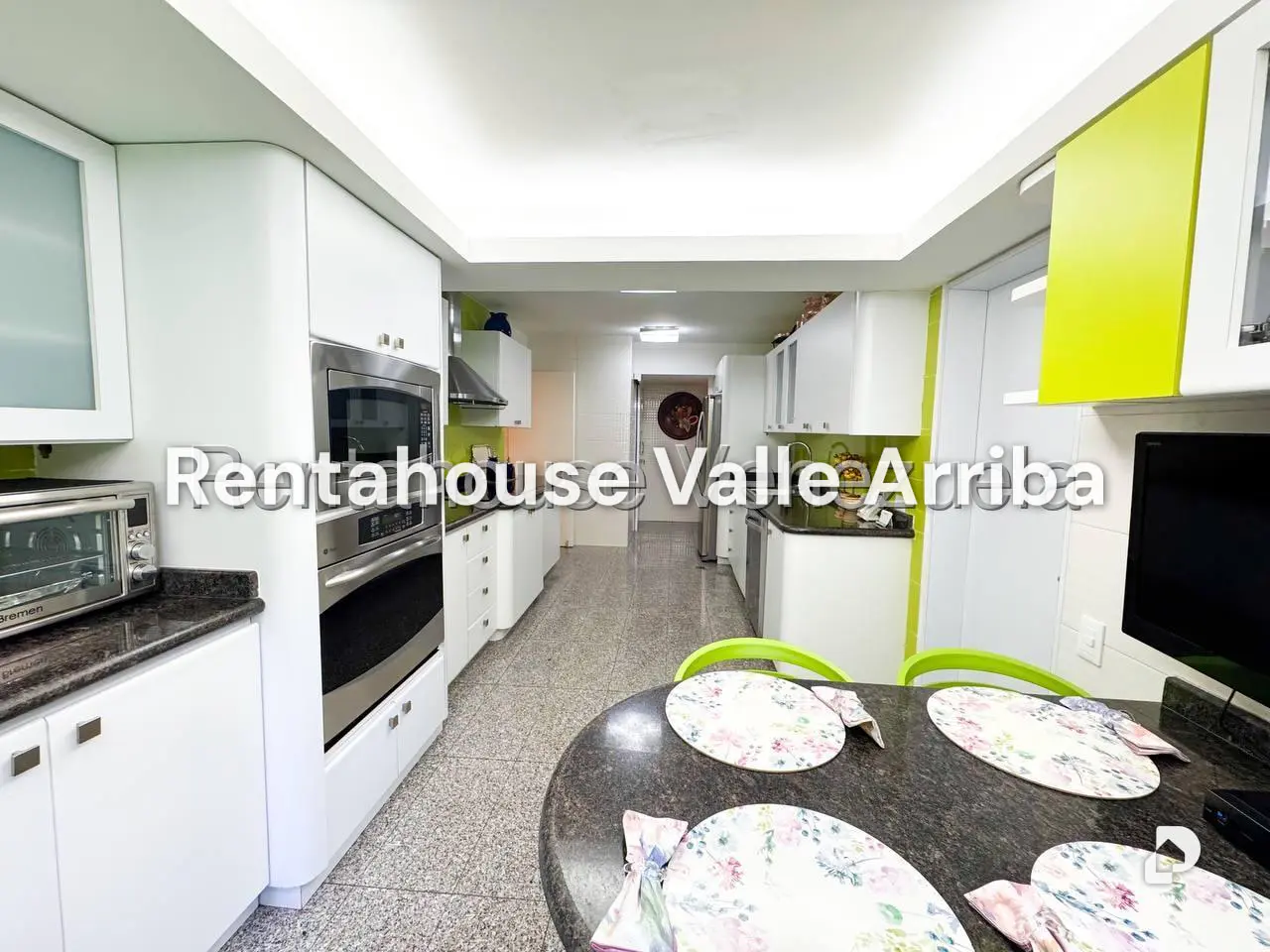 Apartamento en Lomas de La Lagunita, Caracas – 20