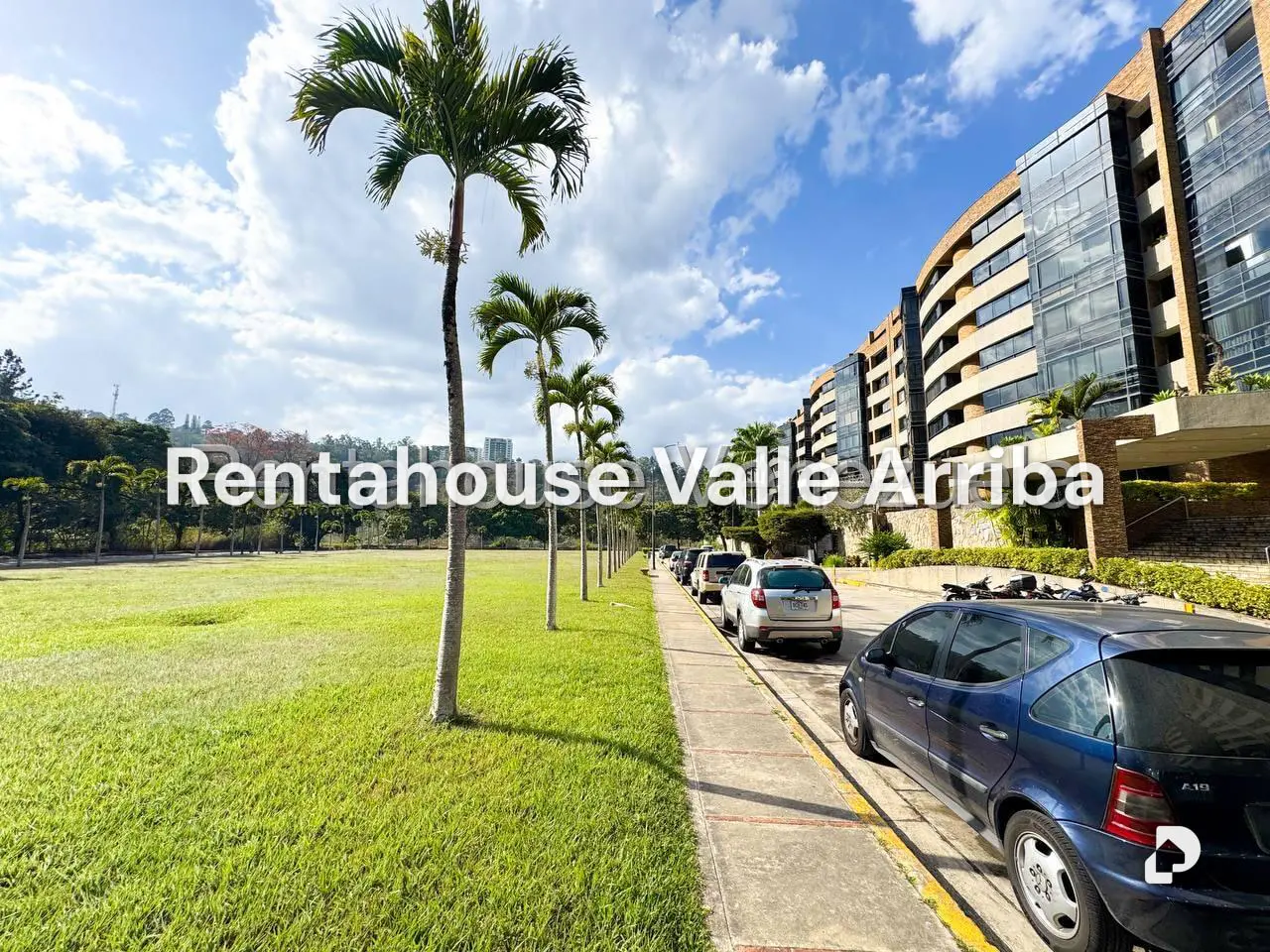 Apartamento en Lomas de La Lagunita, Caracas – 2