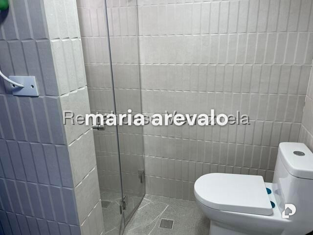 Apartamento en Los Palos Grandes, Caracas – 11