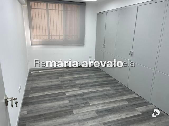Apartamento en Los Palos Grandes, Caracas – 13