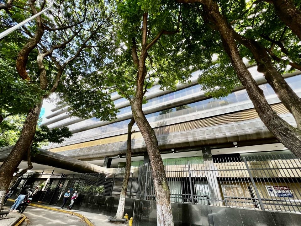 Oficina en El Marqués, Caracas - 1