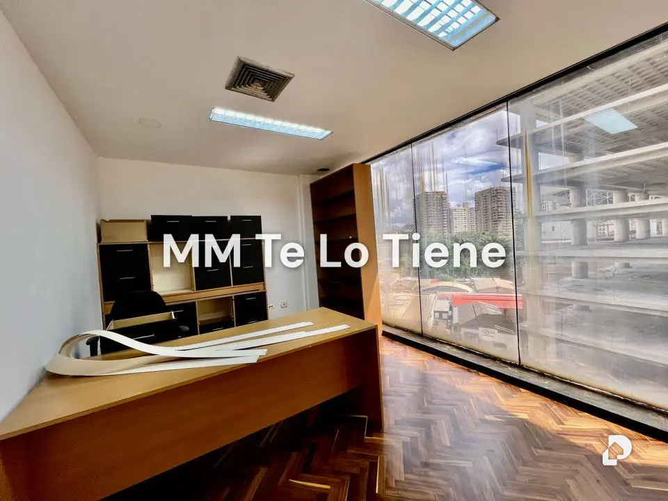 Office in El Marqués, Caracas – 13