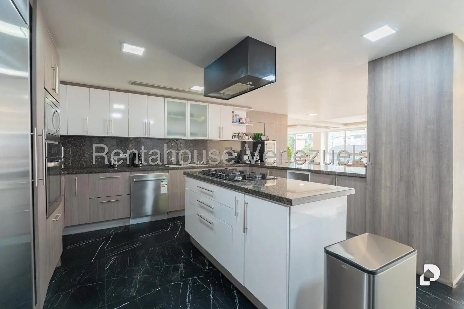 Apartamento en Los Naranjos de las Mercedes, Caracas – 15