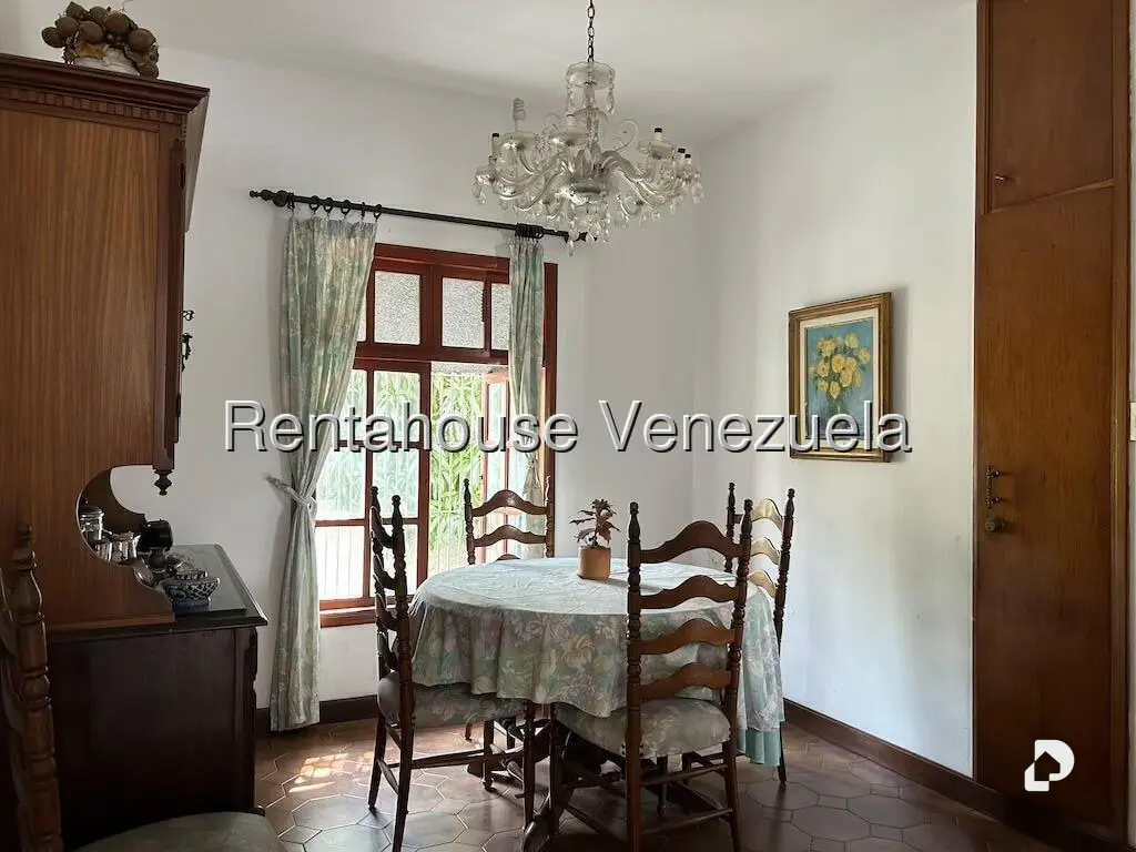 Casa en Santa Paula, Caracas – 11