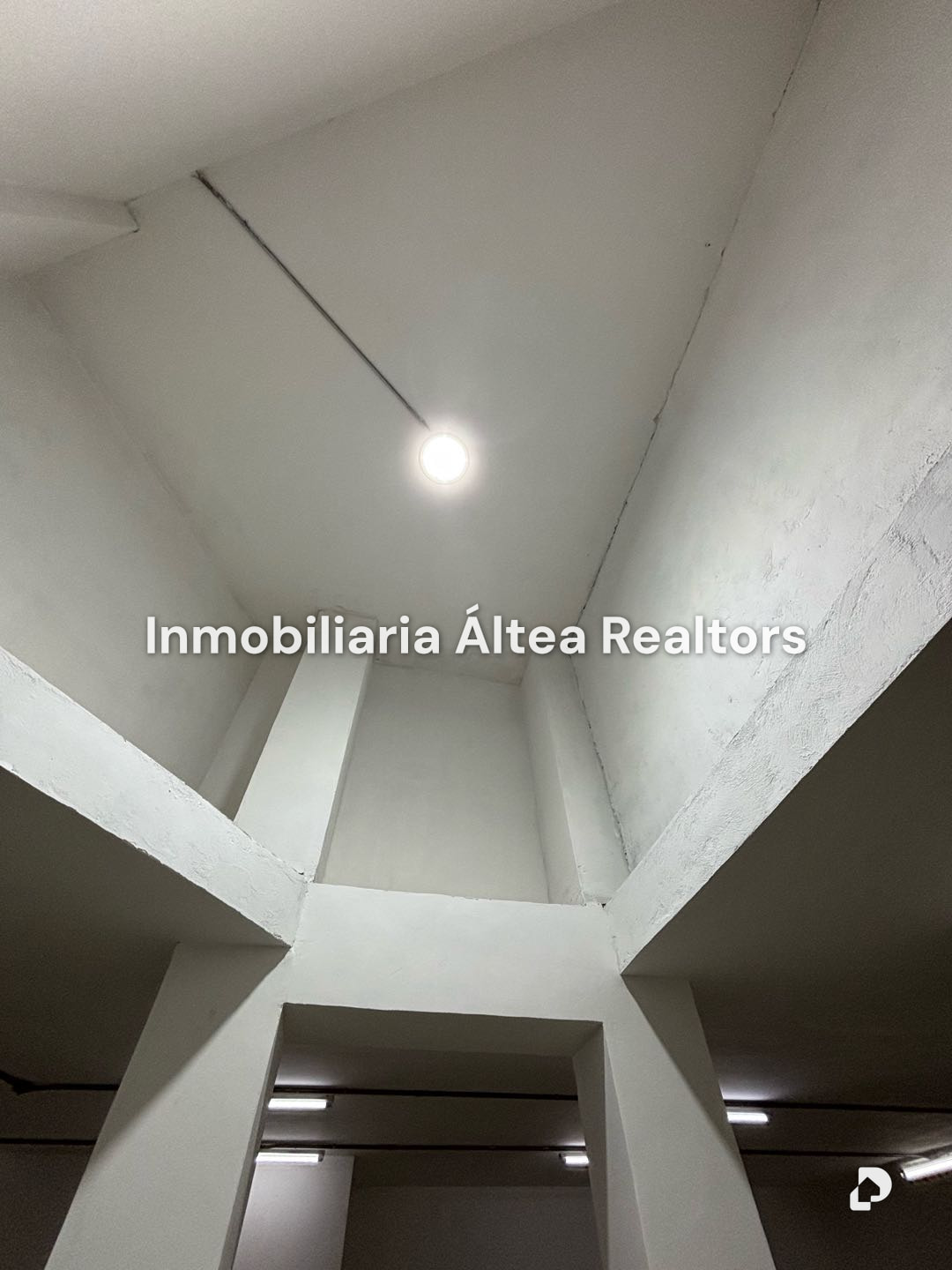 Local comercial en Chuao, Caracas – 6