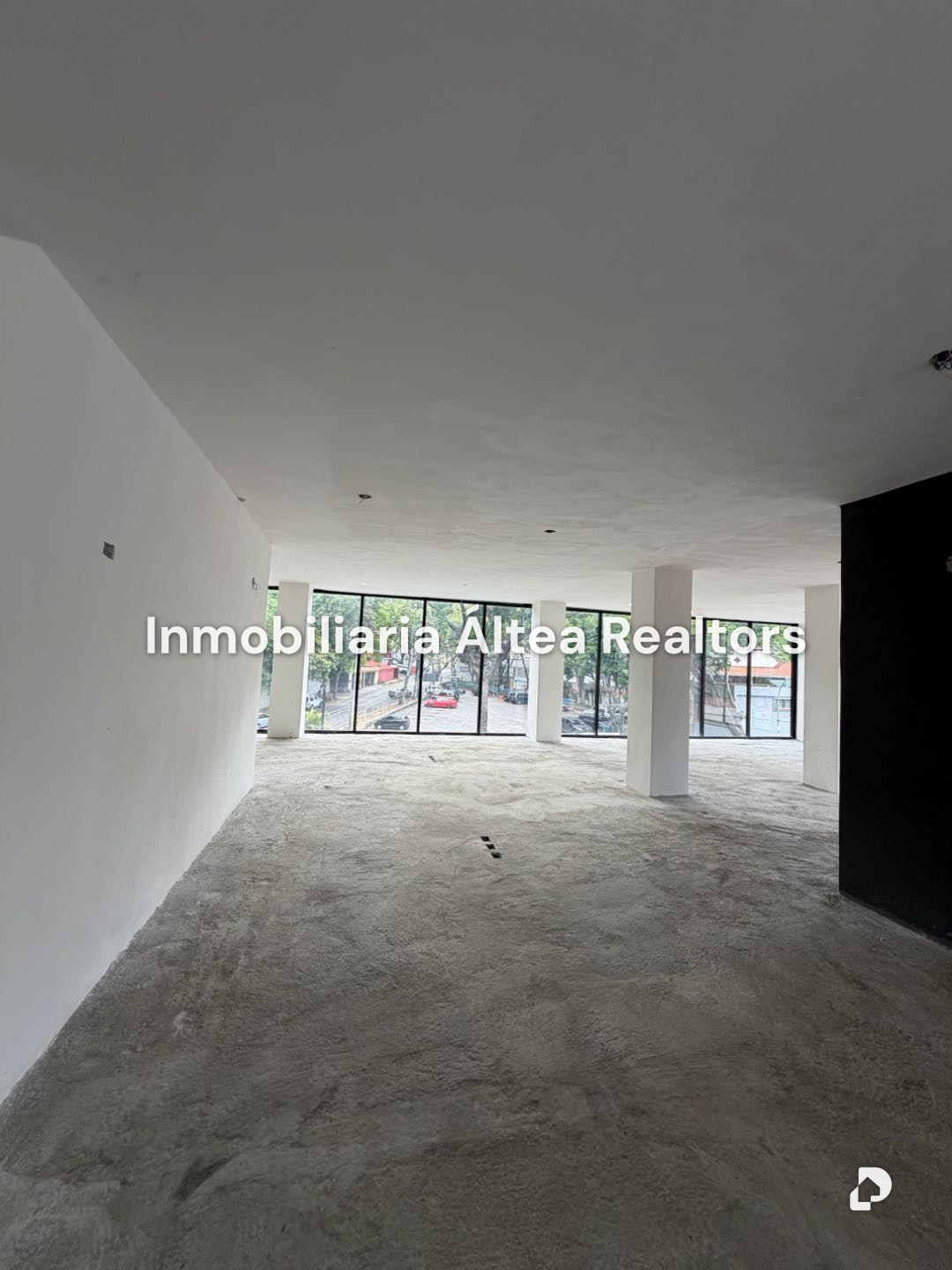 Local comercial en Chuao, Caracas – 9