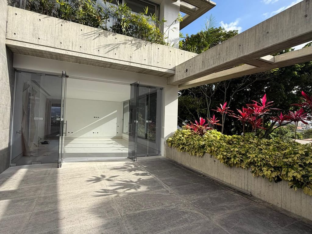 Apartamento en Altamira, Caracas - 1