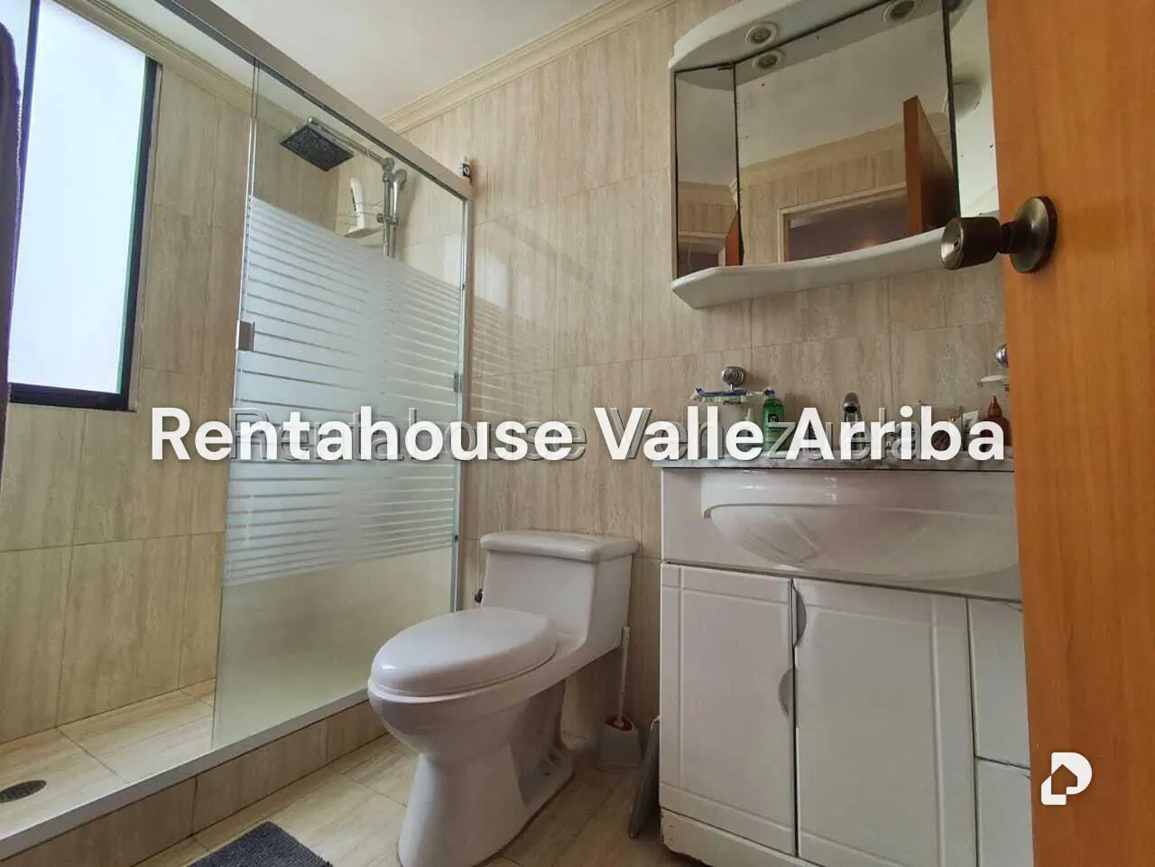 Apartamento en Los Palos Grandes, Caracas – 21