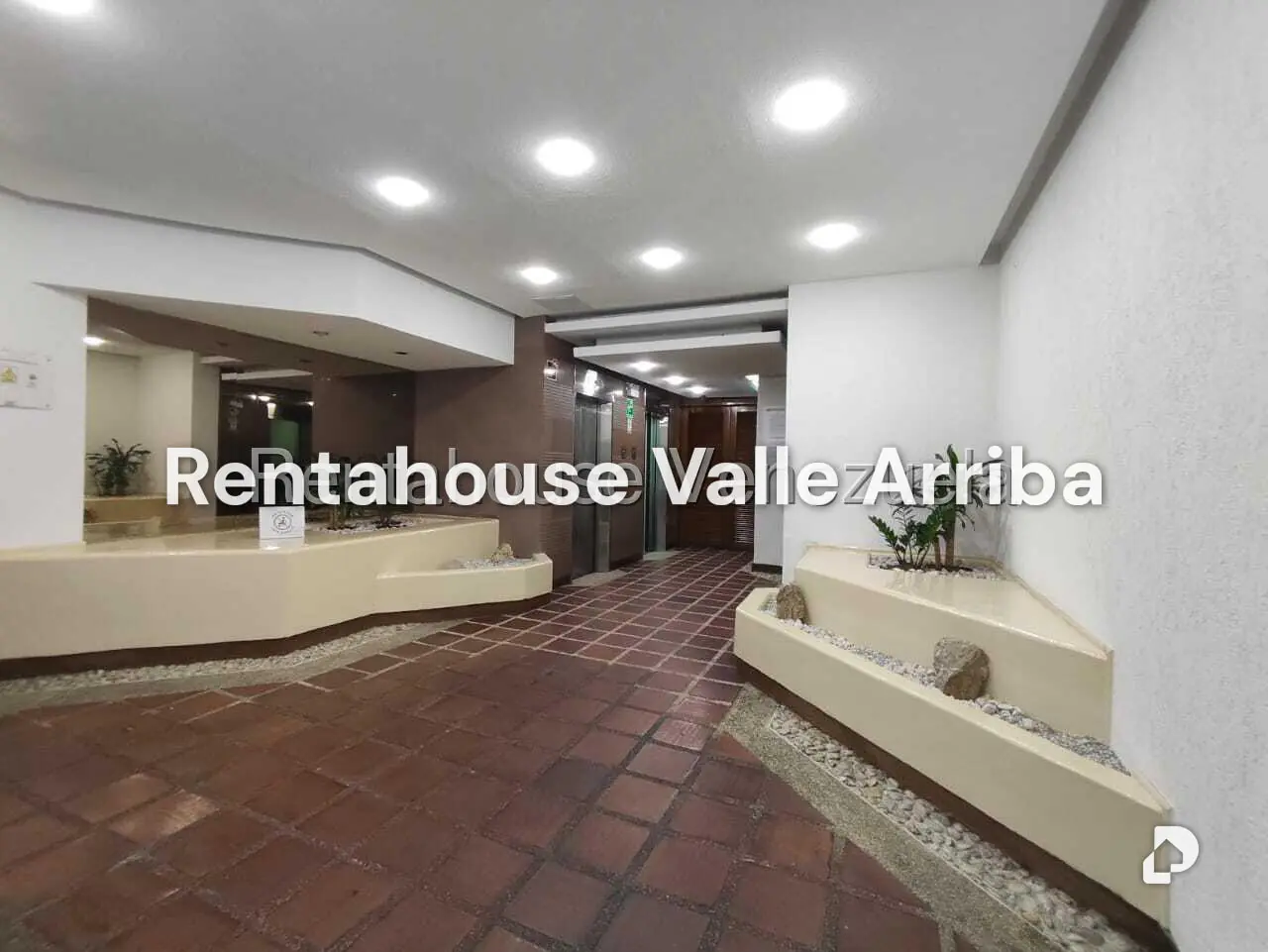 Apartamento en Los Palos Grandes, Caracas – 1