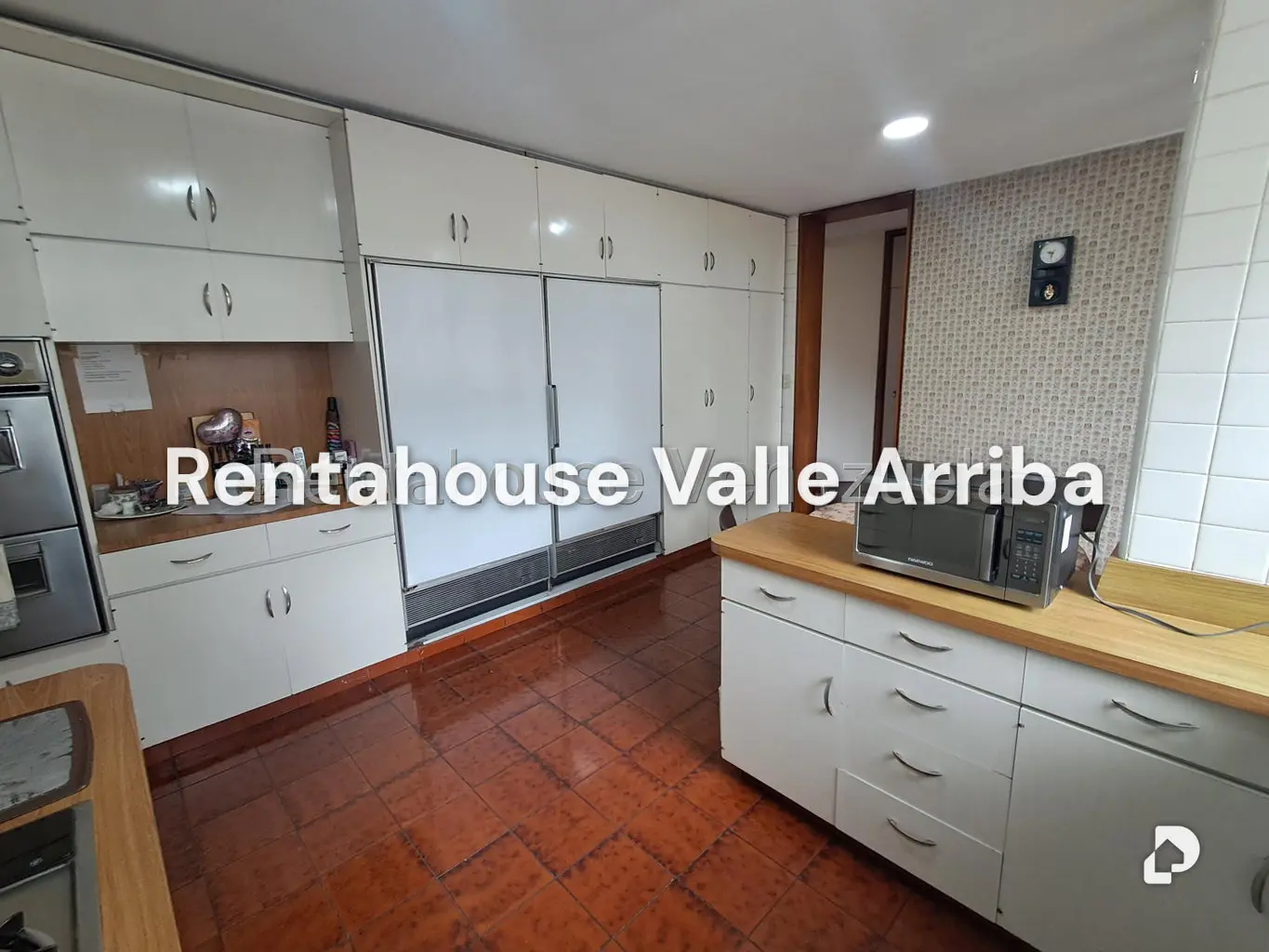 Apartamento en San Bernardino, Caracas – 25