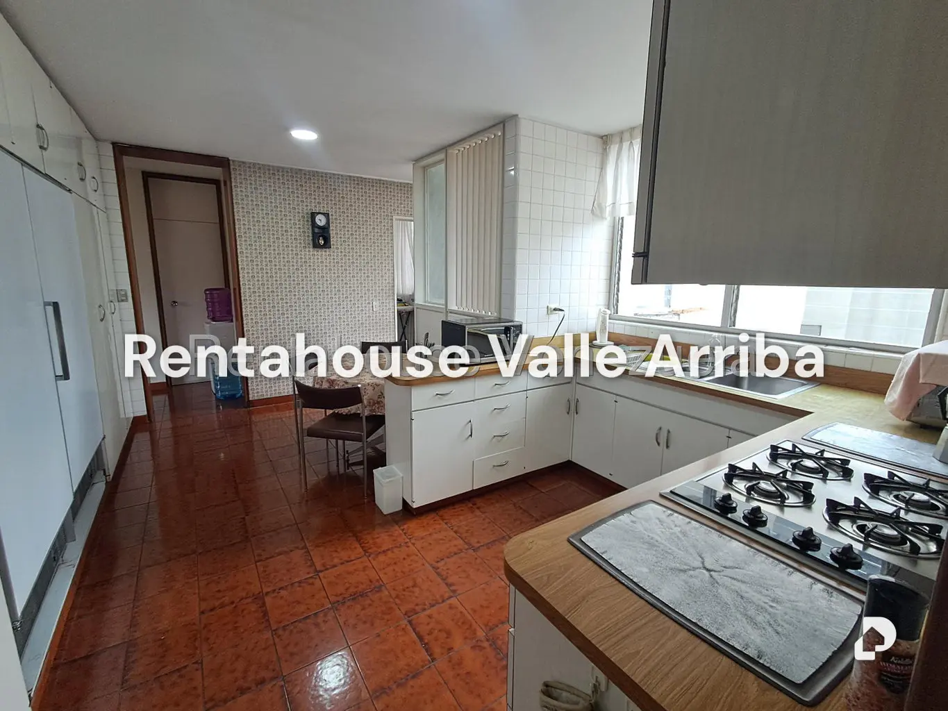 Apartamento en San Bernardino, Caracas – 21