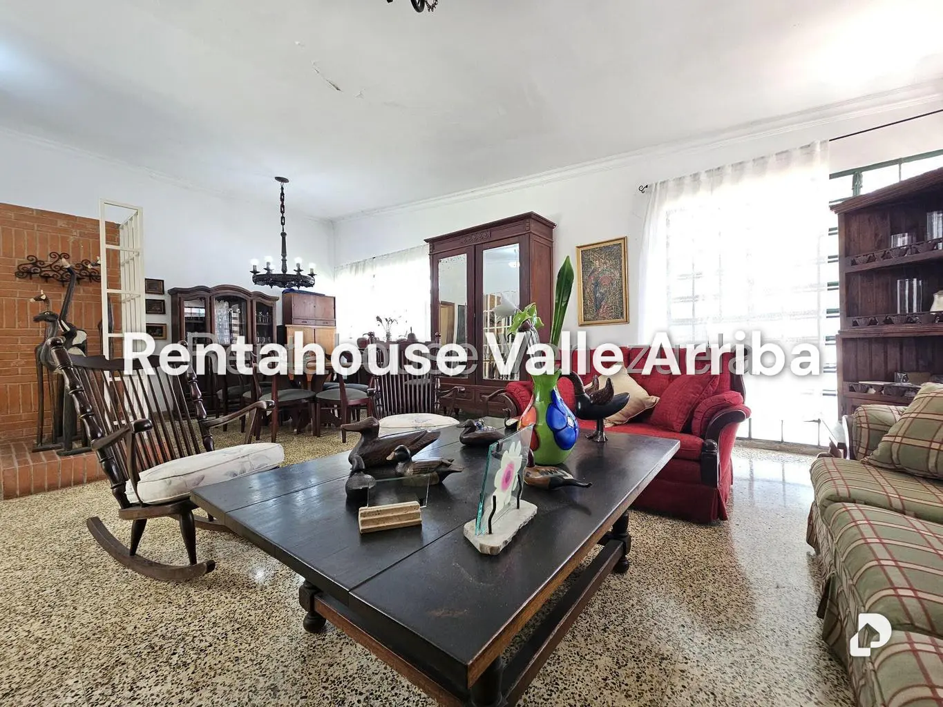 House in San Román, Caracas – 25