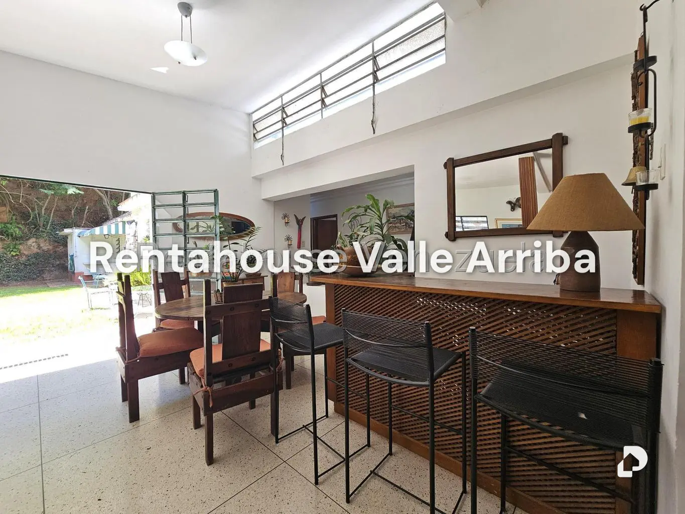 House in San Román, Caracas – 22