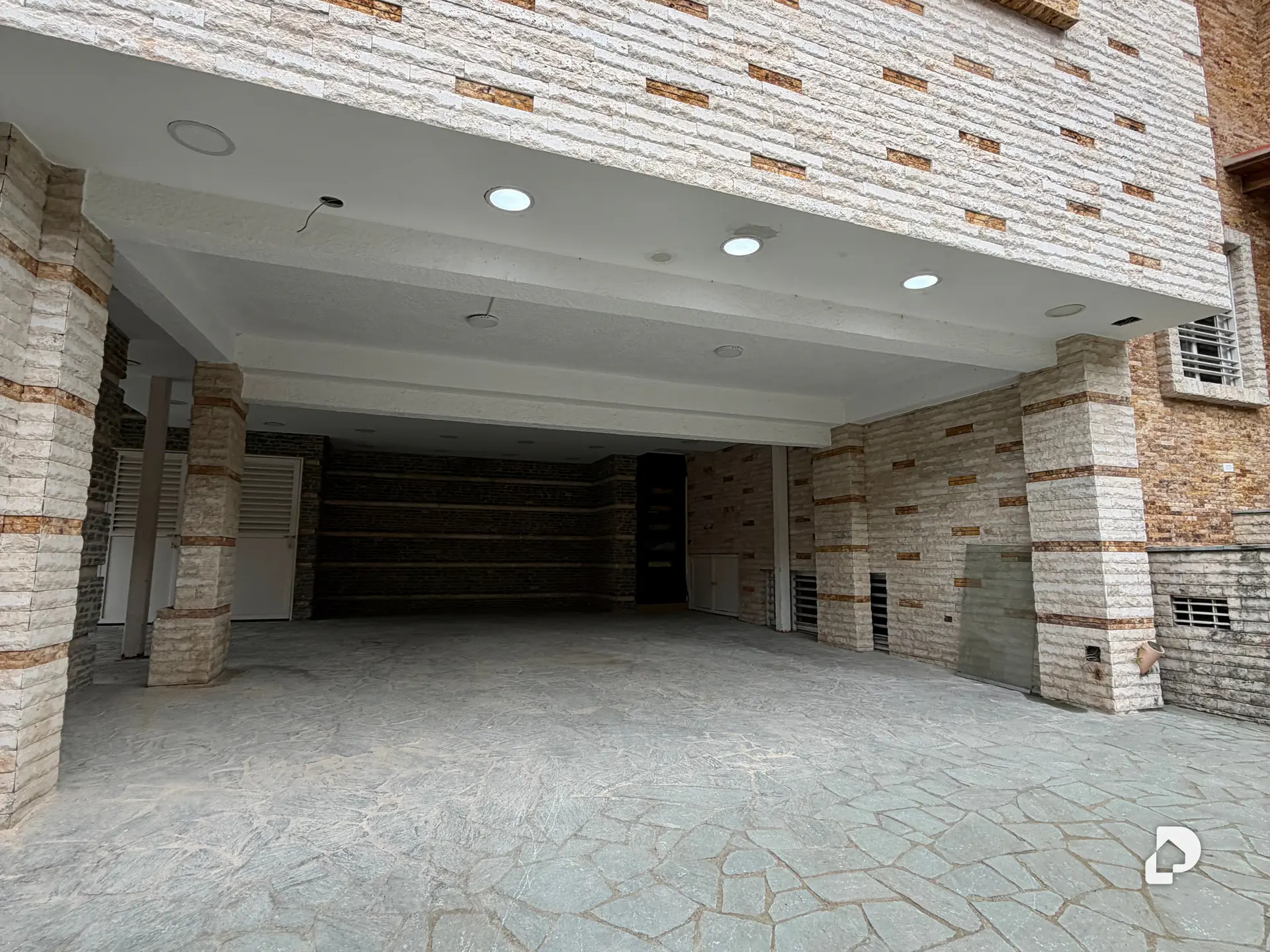 Casa en Urb. Miranda, Caracas – 4