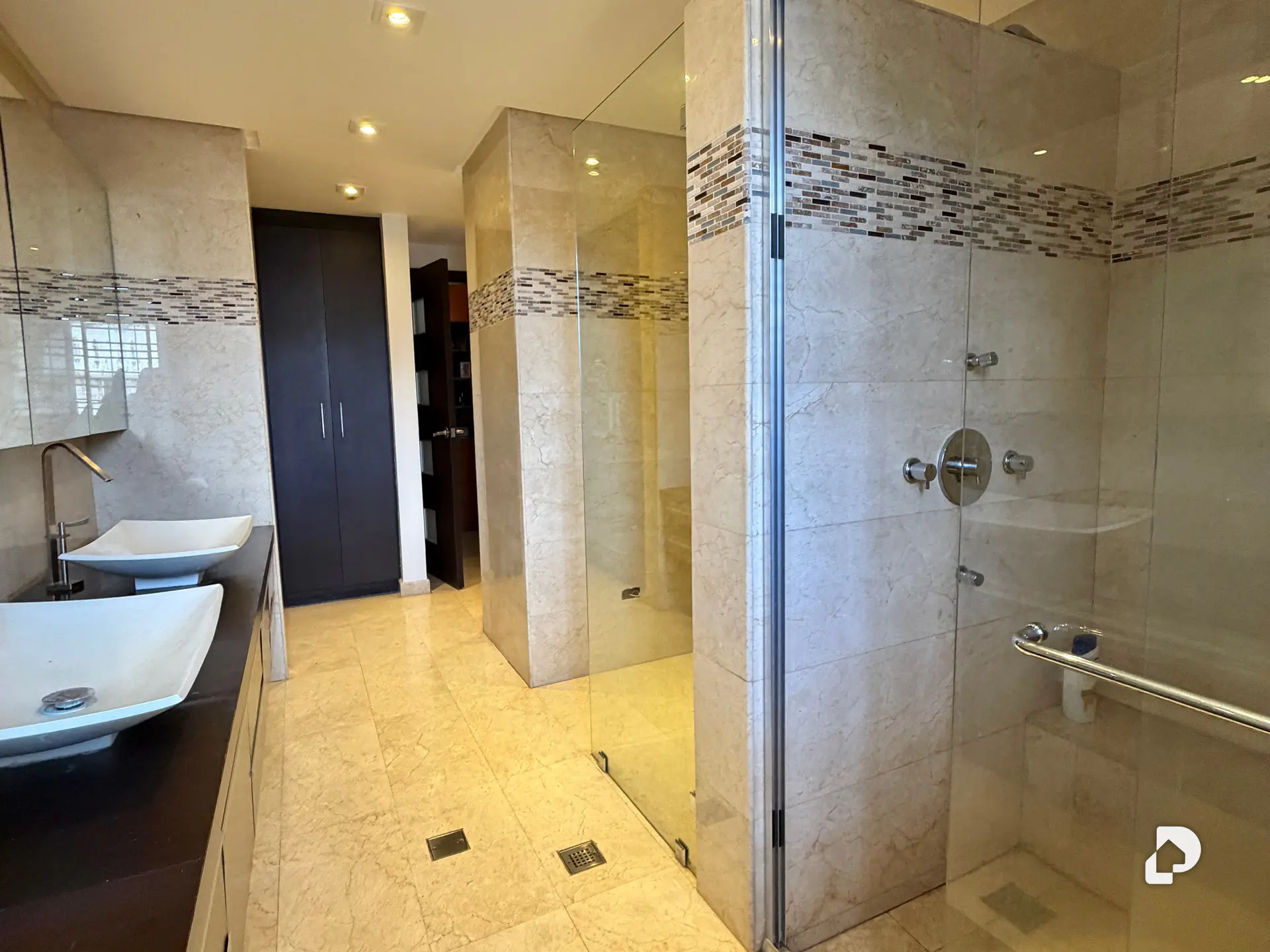 Casa en Urb. Miranda, Caracas – 23