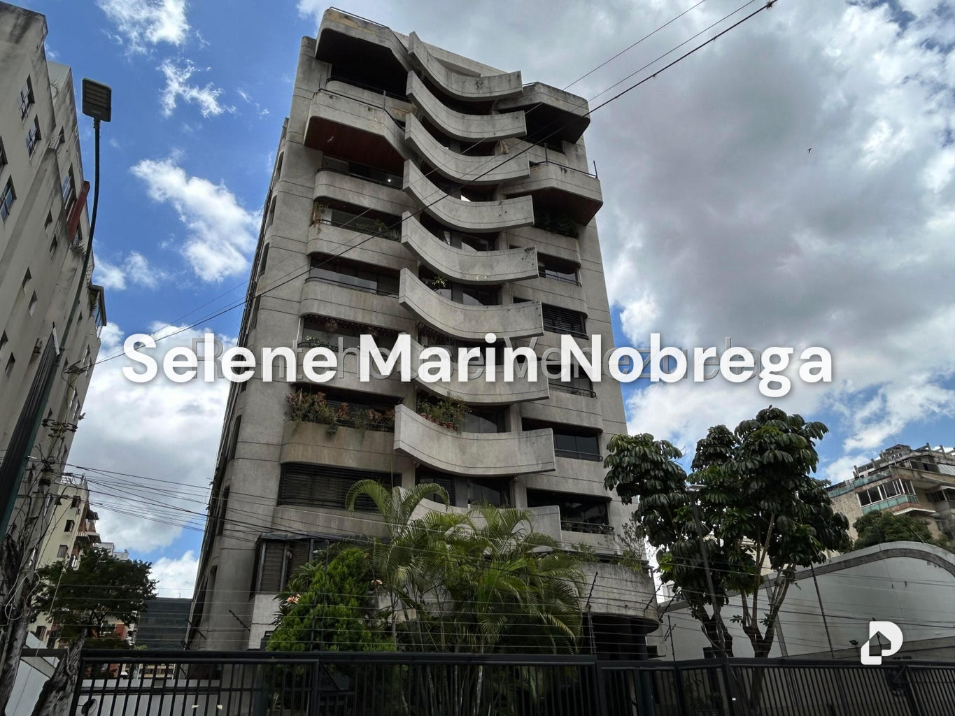 Apartamento en Los Palos Grandes, Caracas – 1