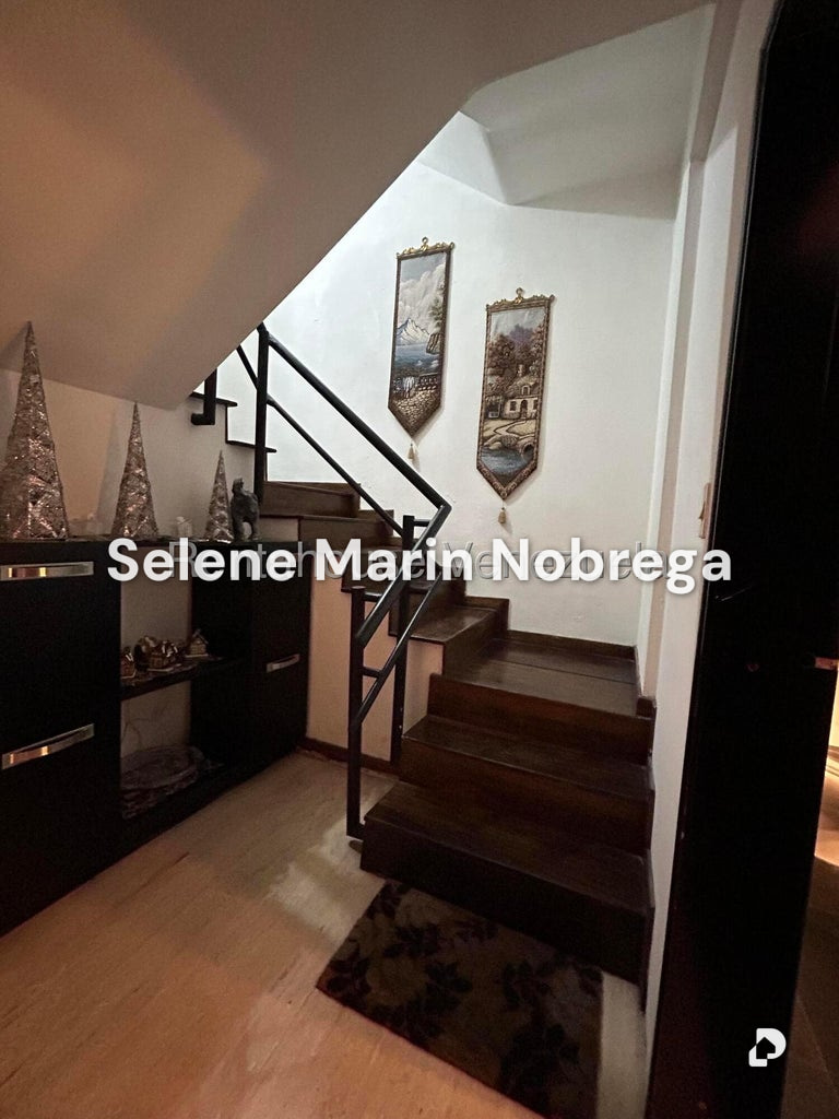 Apartamento en Los Palos Grandes, Caracas – 14
