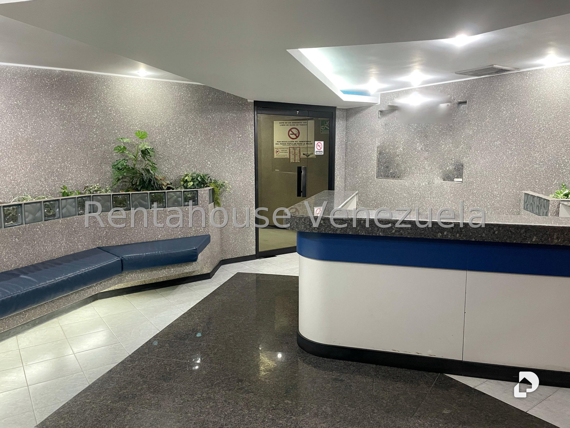 Local comercial en La Urbina, Caracas